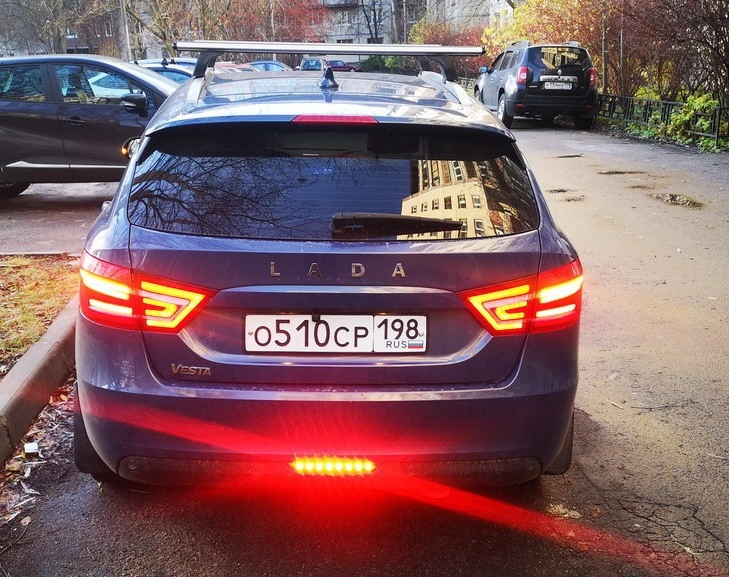 Светодиодные (LED) тюнинг фонари Лада Веста КРАСНЫЕ, комплект