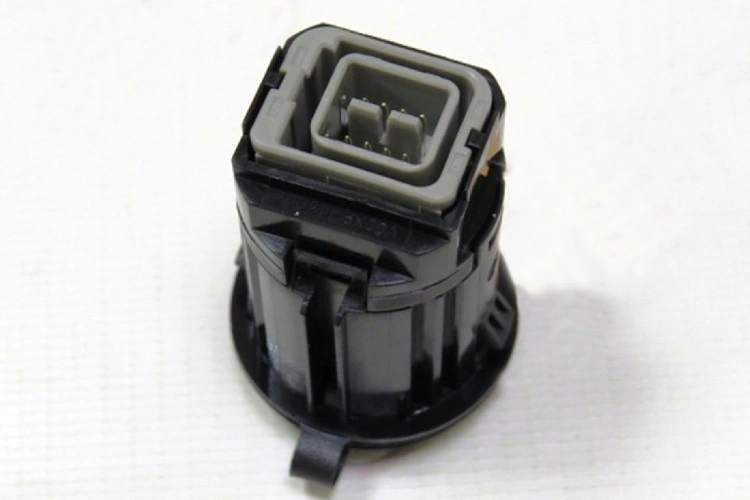 Разъем AUX и USB Лада Веста, Х Рей, оригинал 8450030227