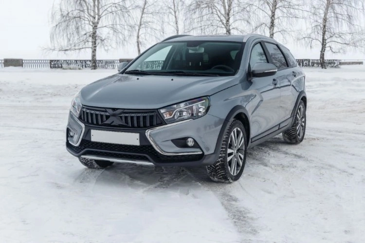 Тюнинг решетка радиатора Лада Веста, Веста Кросс, X LUX