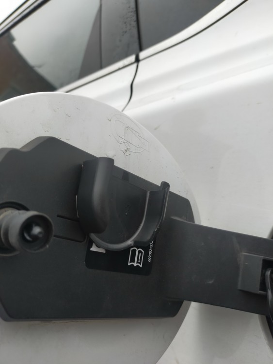 Держатель крышки / пробки бензобака ЛИТЬЕВОЙ универсальный ЛАДА/ГАЗ/УАЗ Иномарки