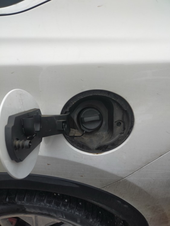 Держатель крышки / пробки бензобака ЛИТЬЕВОЙ универсальный ЛАДА/ГАЗ/УАЗ Иномарки