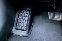 Подпятник накладка под левую ногу водителя Хендай Солярис 2 (с 2017-)