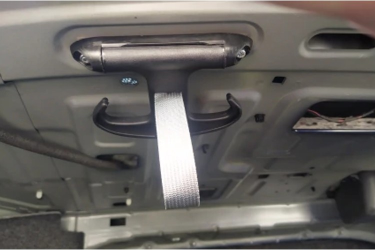 Крючки для сумок и сеток в багажник Polo Liftback / Sedan