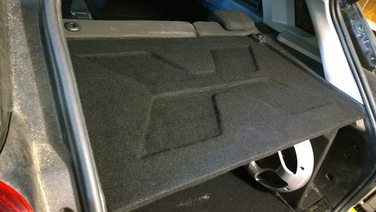 Полка багажника акустическая на Лада Х Рей