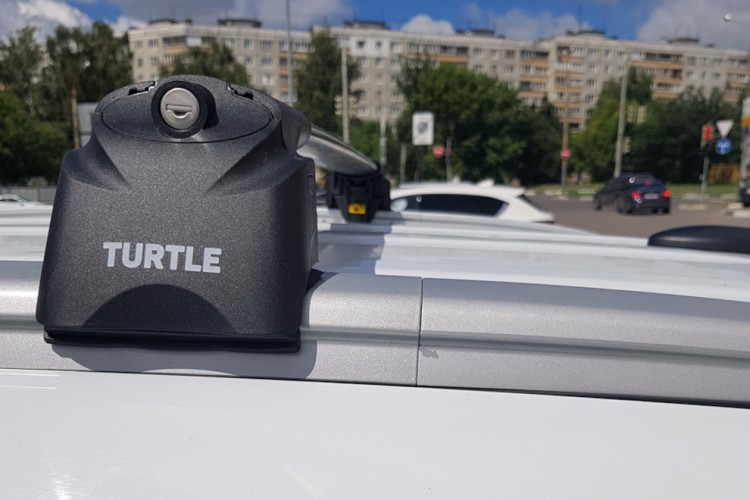 Багажник-поперечины Turtle Air2 106 см на интегрированные рейлинги